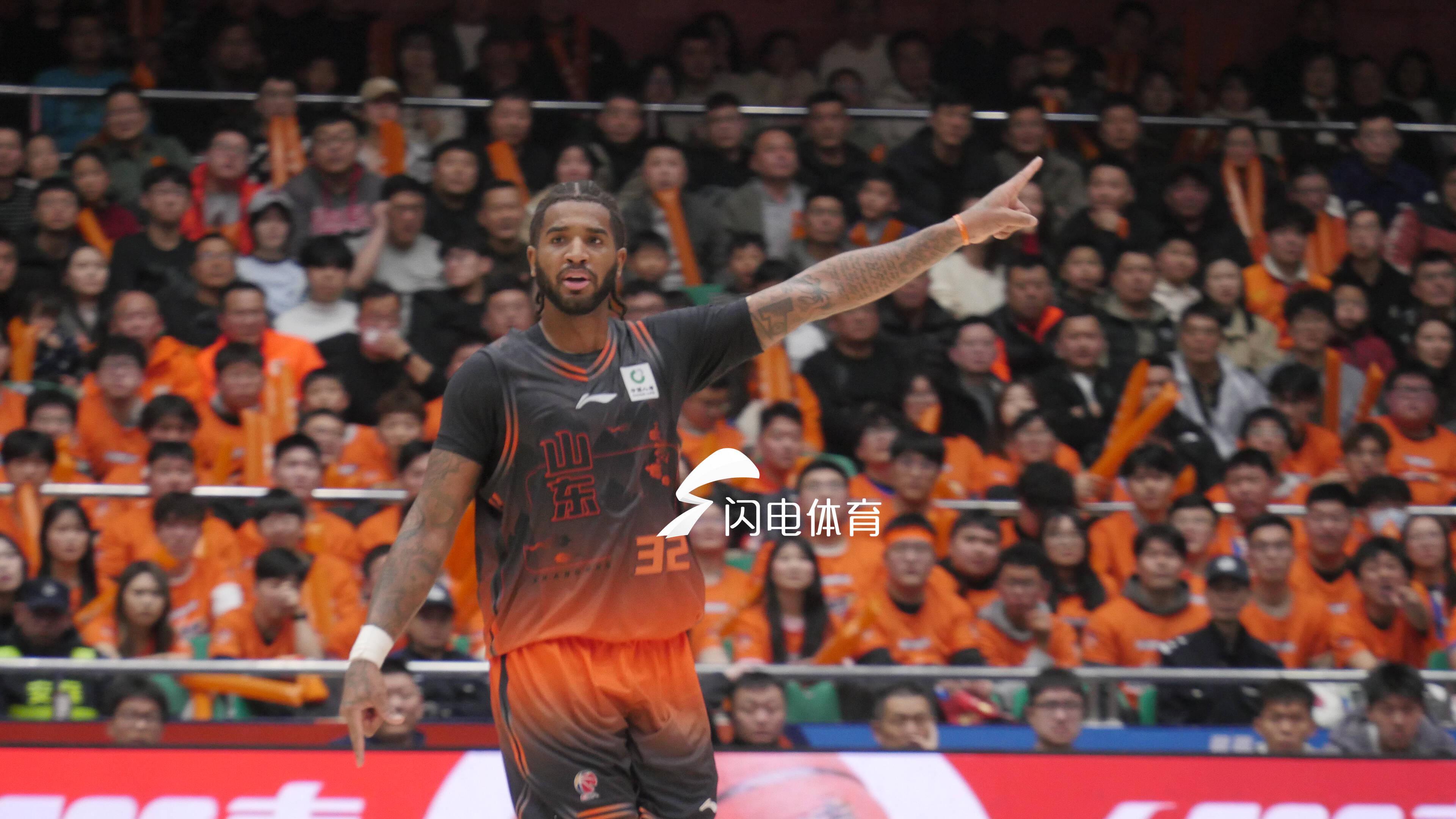 开云体育官网-赢下齐鲁德比！山东高速男篮85-76力克青岛，取得两连胜